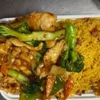 Best Chicken or Shrimp or Beef with Garlic Sauce in Bridgeport, CT